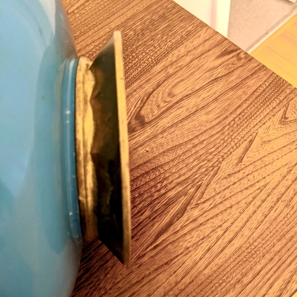 Large 1955 Kenilworth by Homer Laughlin turquoise bowl with removable brass base - Picture 8 of 10